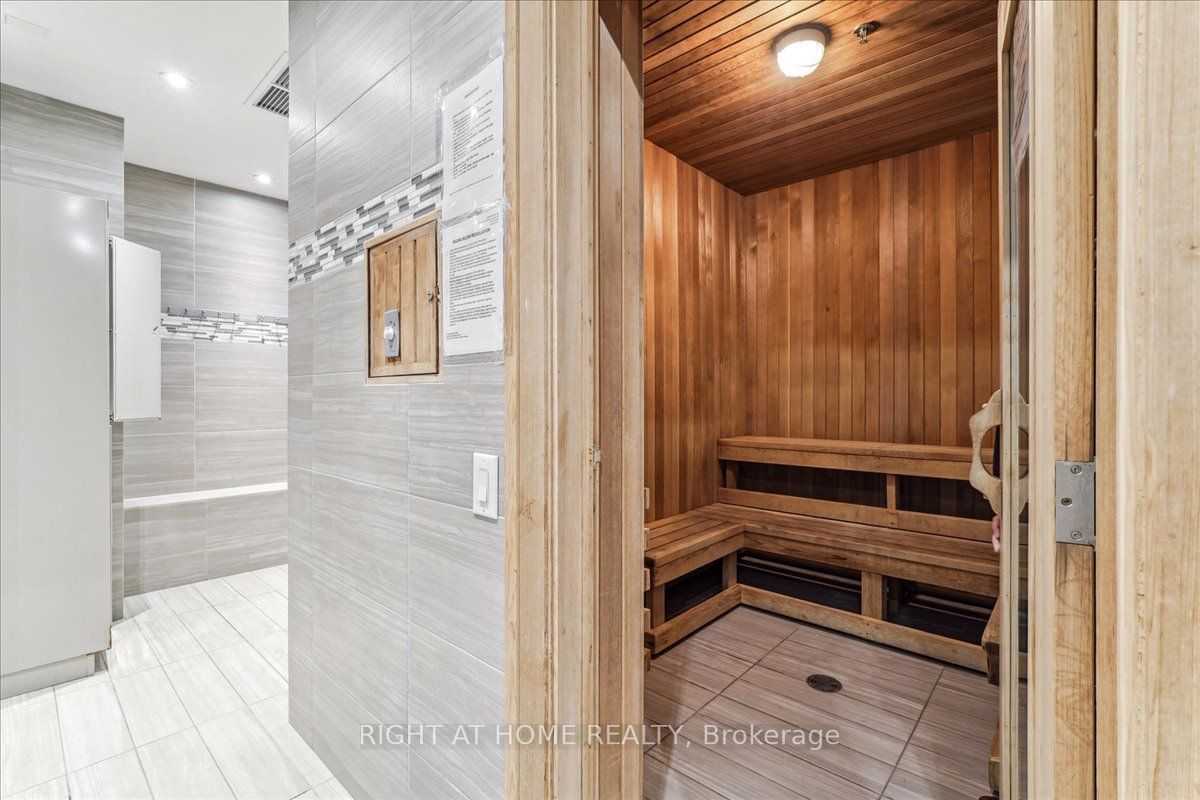 1881 Mcnicoll Ave 558