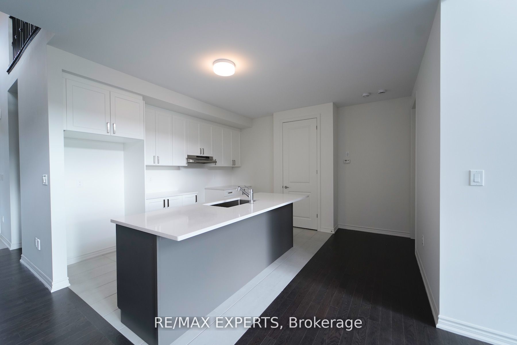 18 Mayapple St