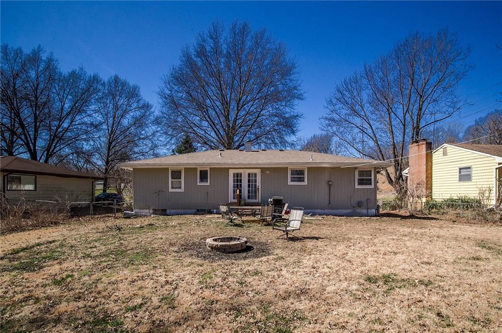 5609 NE San Rafael Drive