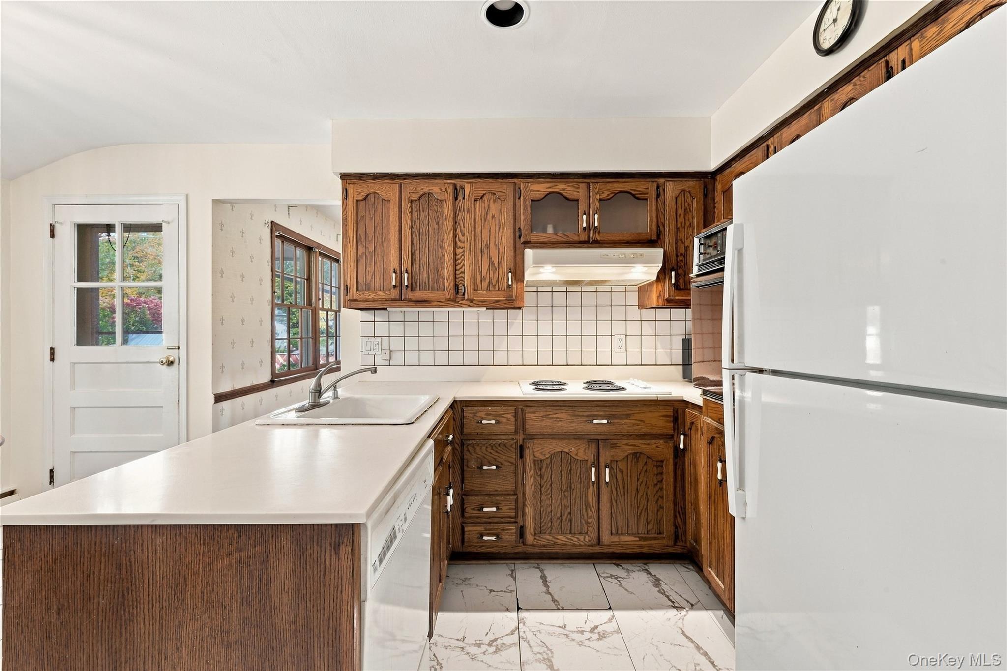 77 Whitson Road