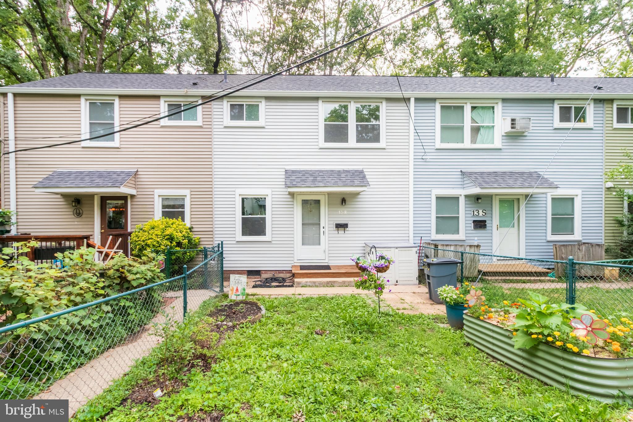 13 Hillside Road
