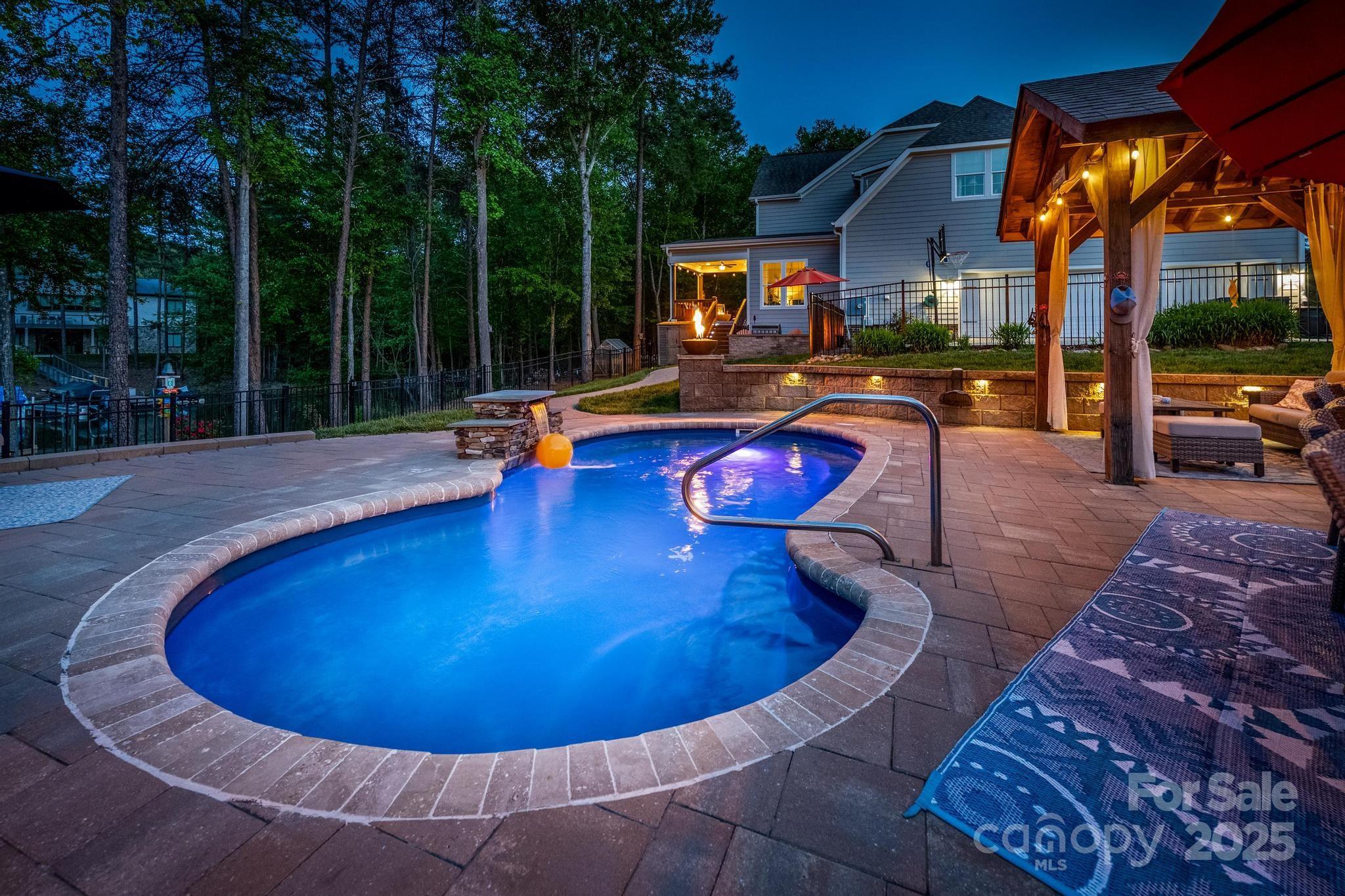 3992 Blue Dory Lane
