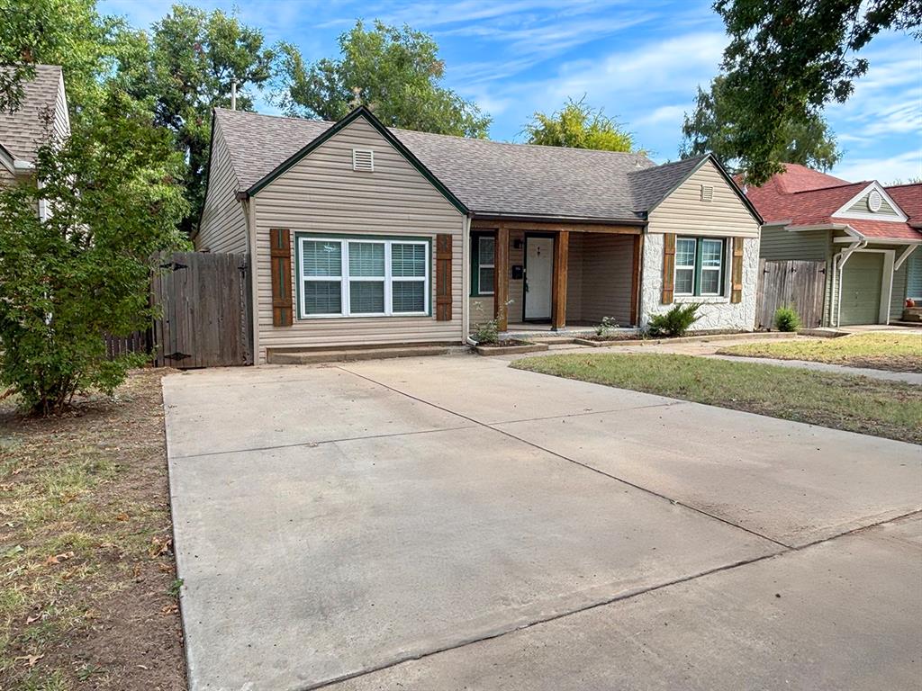 Wonderful Ranch style home in Douglas place.  this 3 bed 2 bath home located near douglas park, easy highway access and only a minute away from many shops and restaurants off Western.  Listor/Owner

Please call Rip for showing instructions

405-822-3902