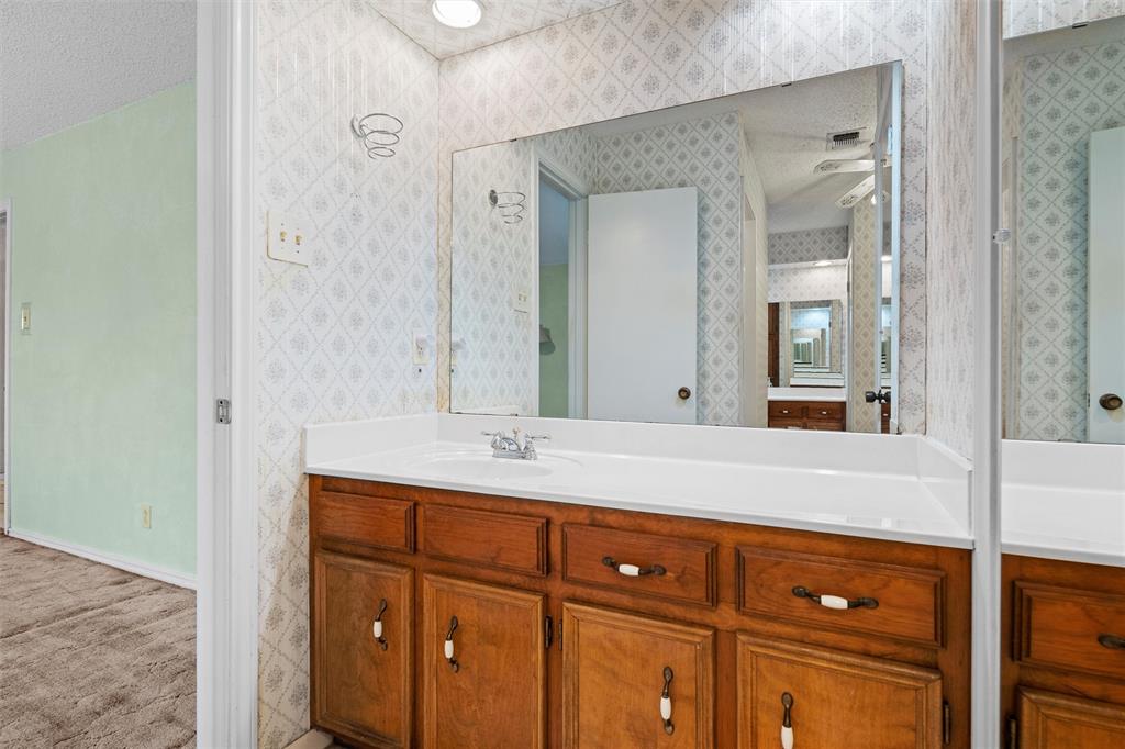 3105 Steeplechase Trail