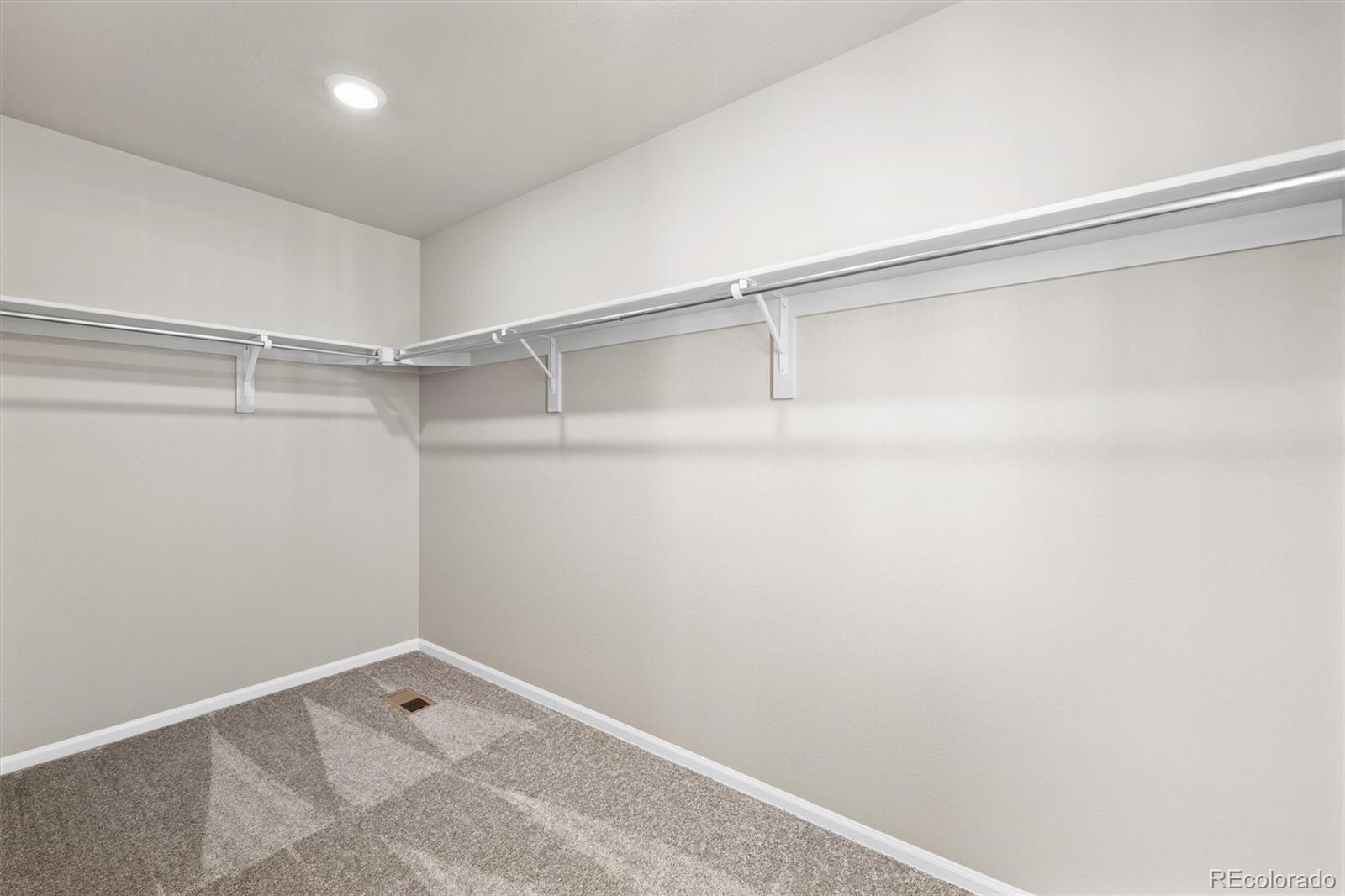 6267 N Nepal Court