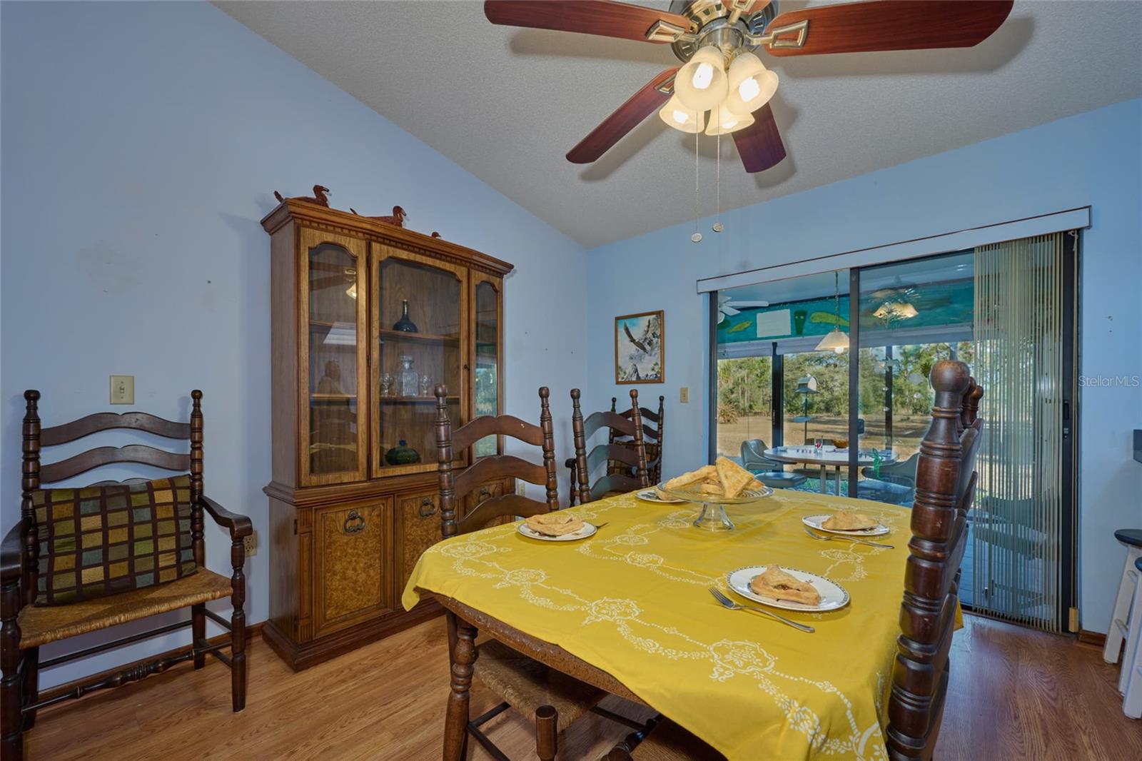 4220 Oleander Drive