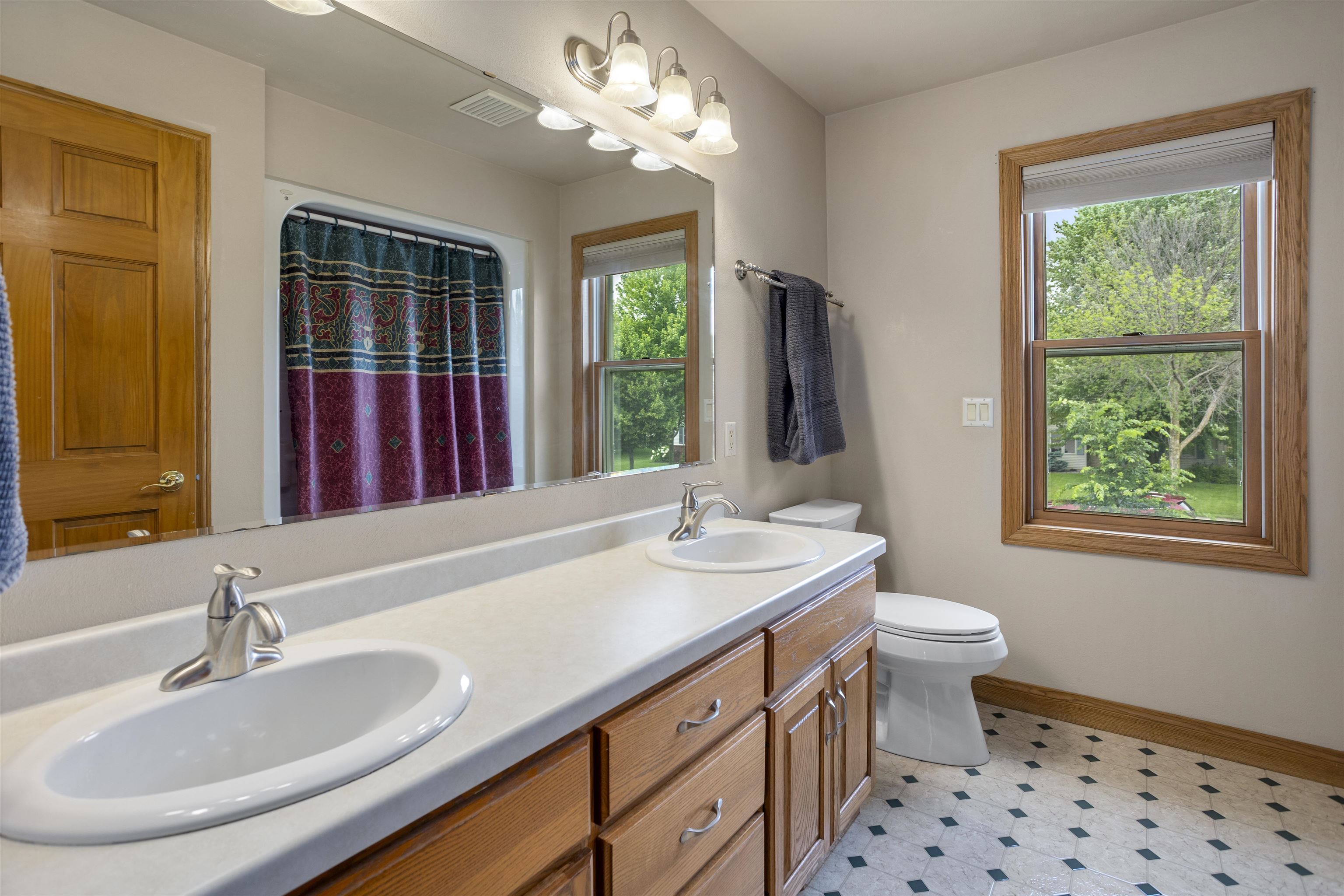 1501 E WYNDMERE Drive