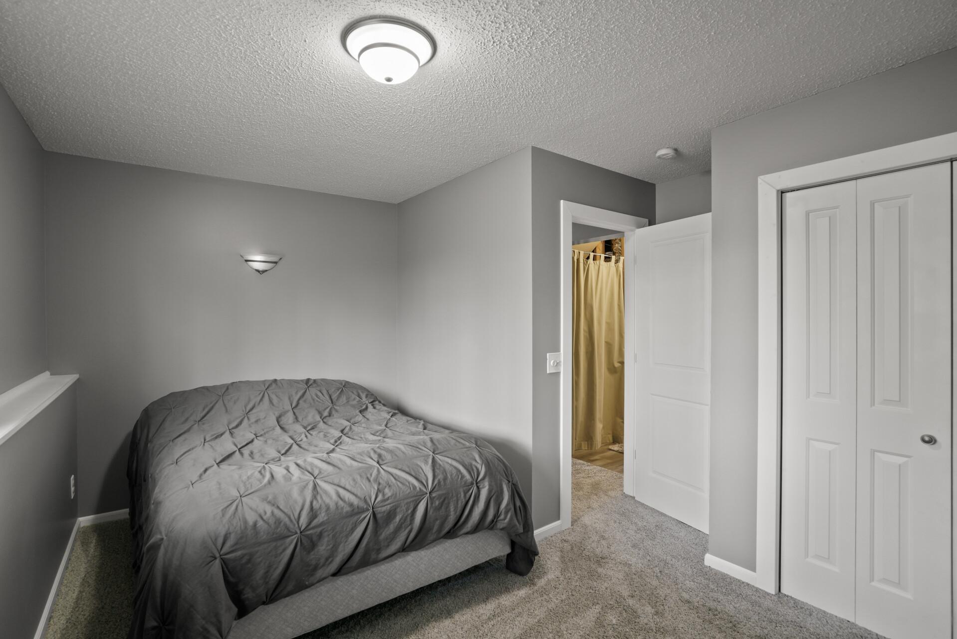 4967 Kaiser Avenue NE