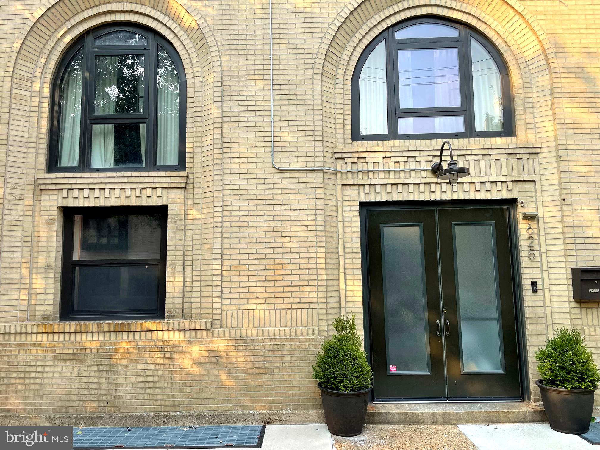 625 S Christian Street 1G