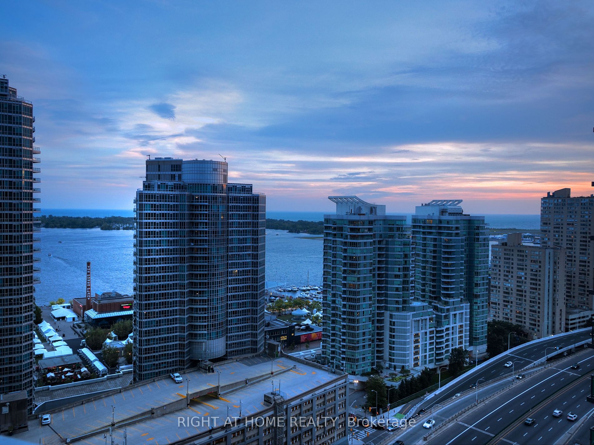 12 York St 2204