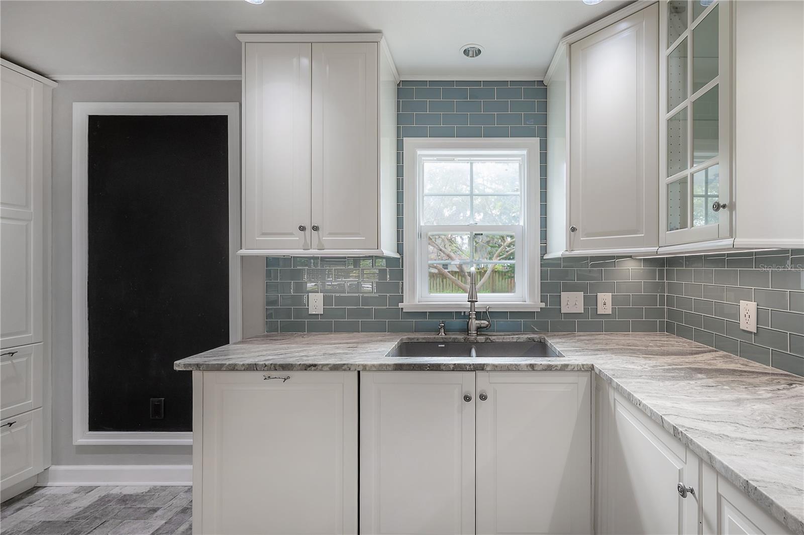 1303 E Clifton Street