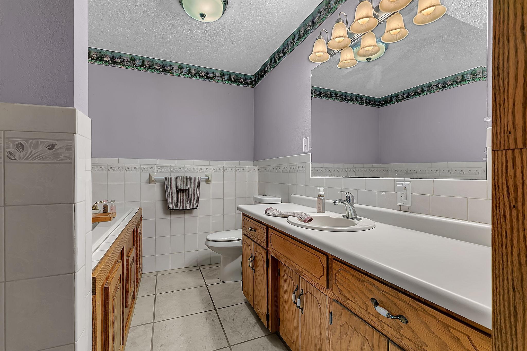 207 2nd Street NE