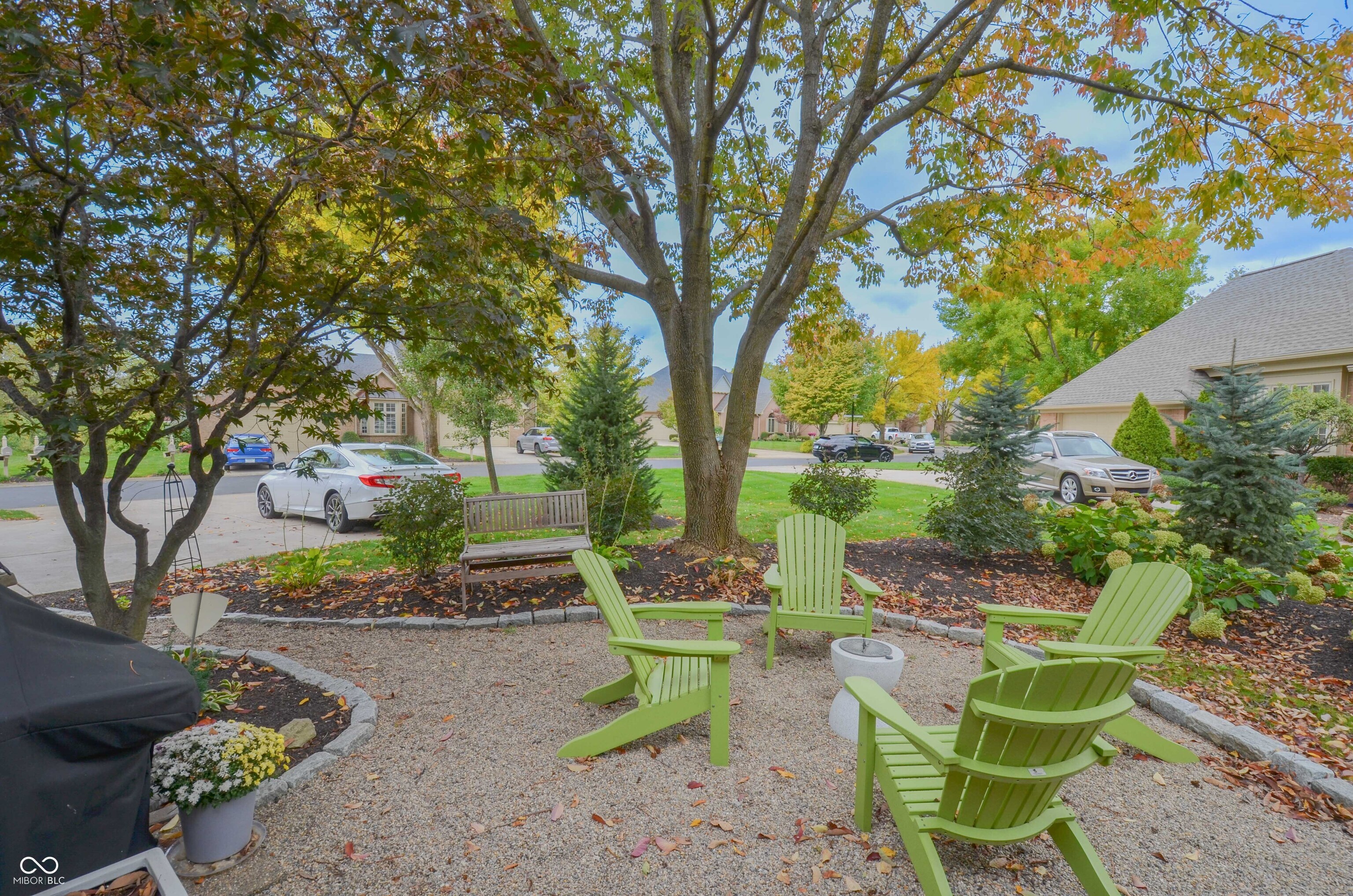 1738 Pathway Drive S