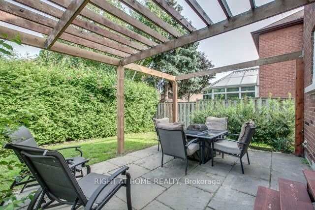 28 N Hettersley Dr