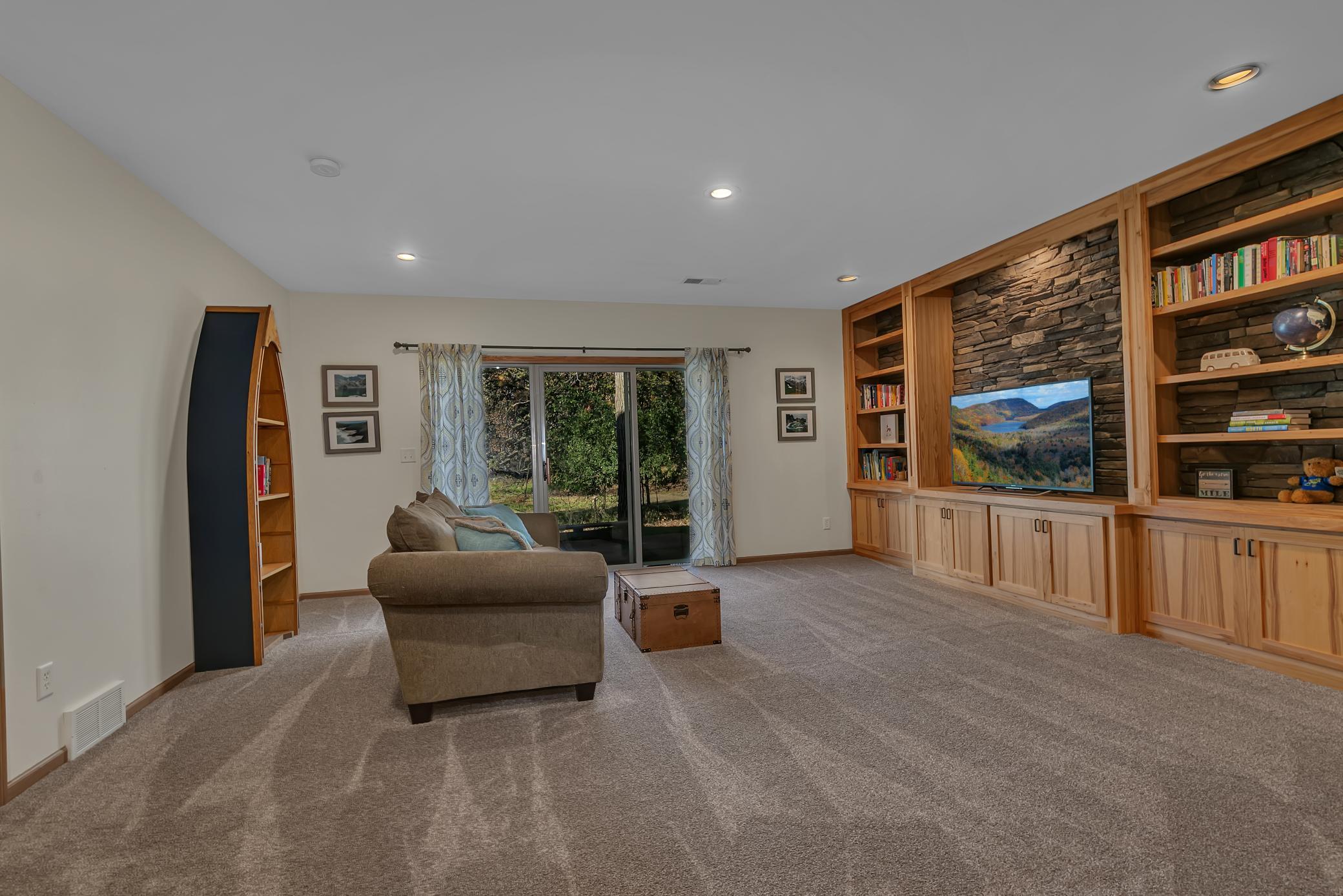 3615 Southridge Court