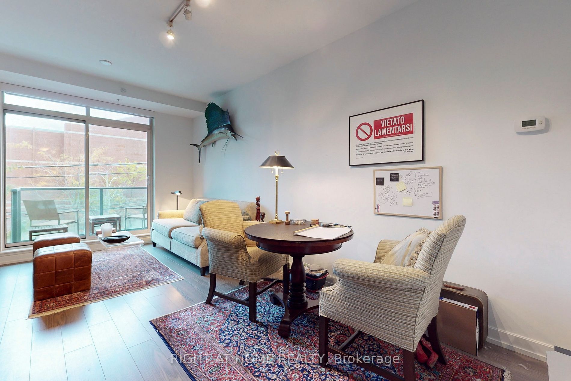 377 Madison Ave 207
