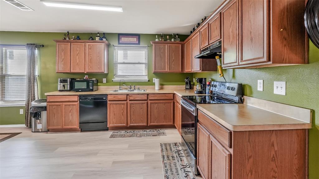 424 Summer Tree Drive