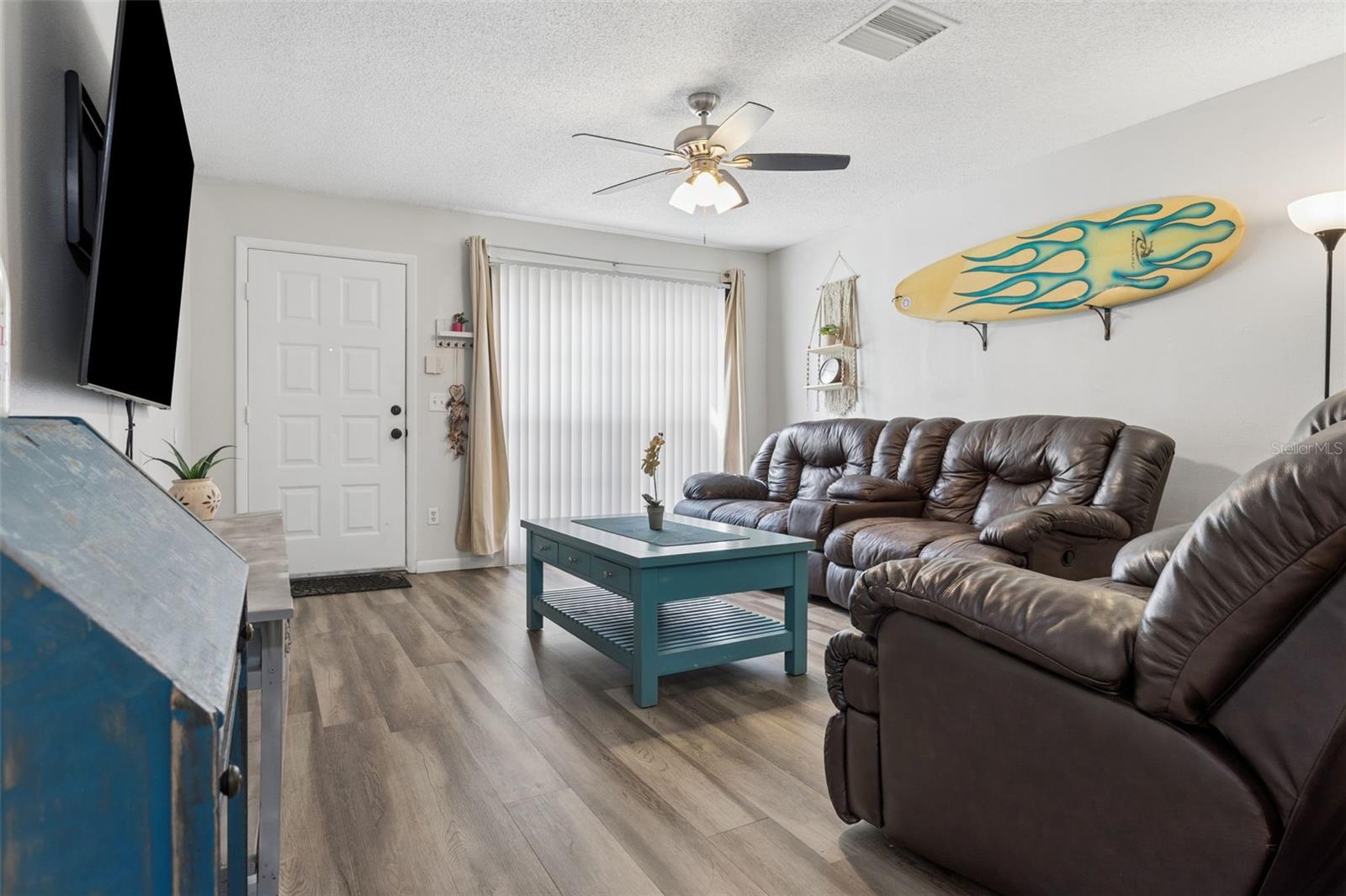 425 Kensington Lake Circle