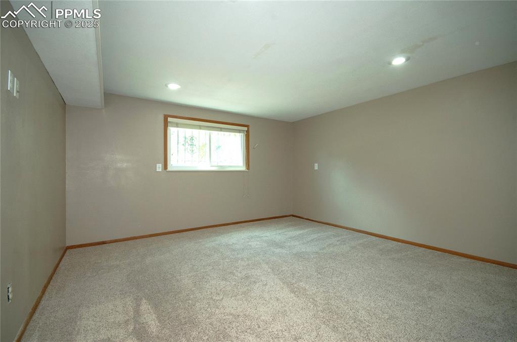 3620 E Cresta Loma Circle