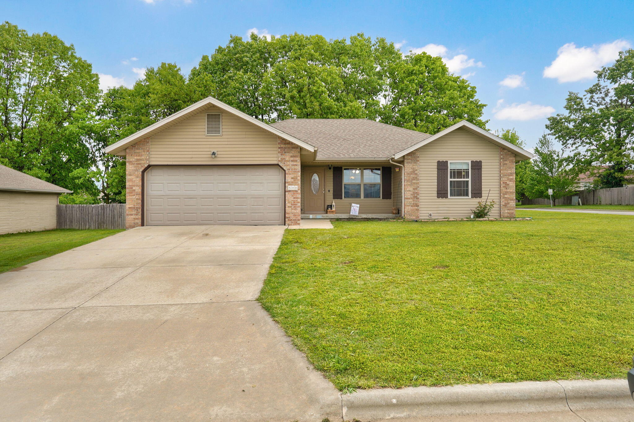 501 Bradford Pear