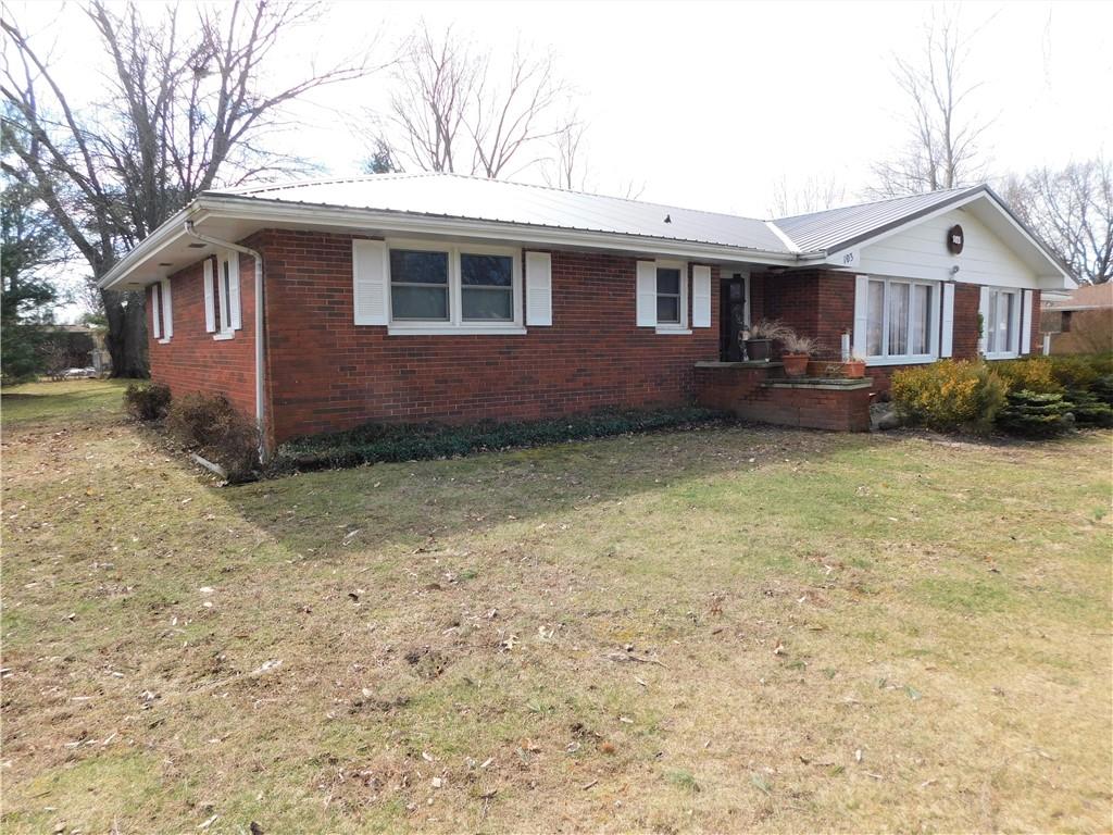 103 W Poplar Drive