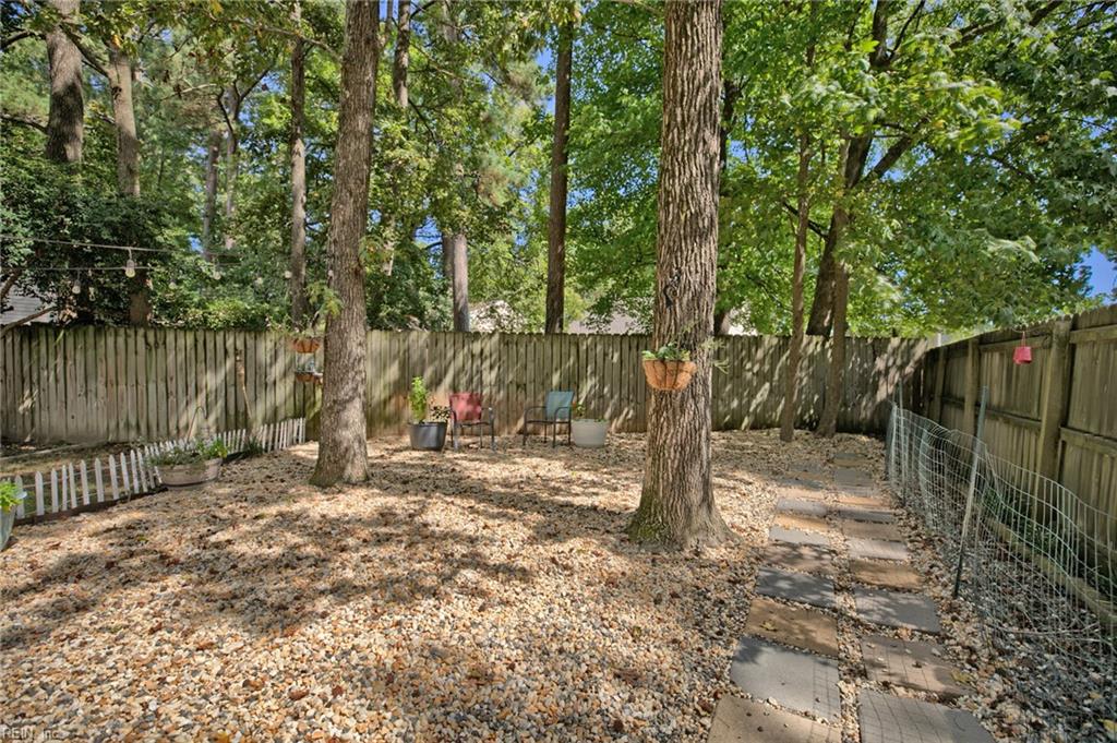 1004 Myrtle Court