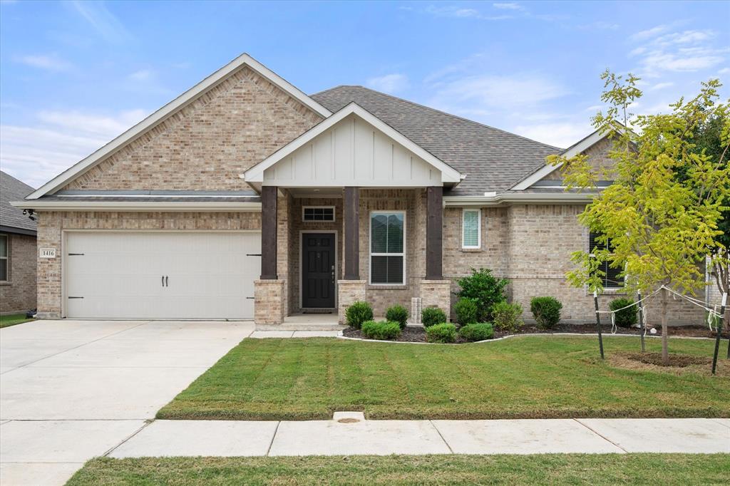 1416 Lakeview Drive