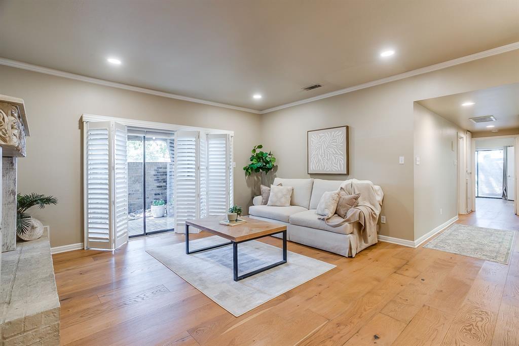 4414 Glenwood Court