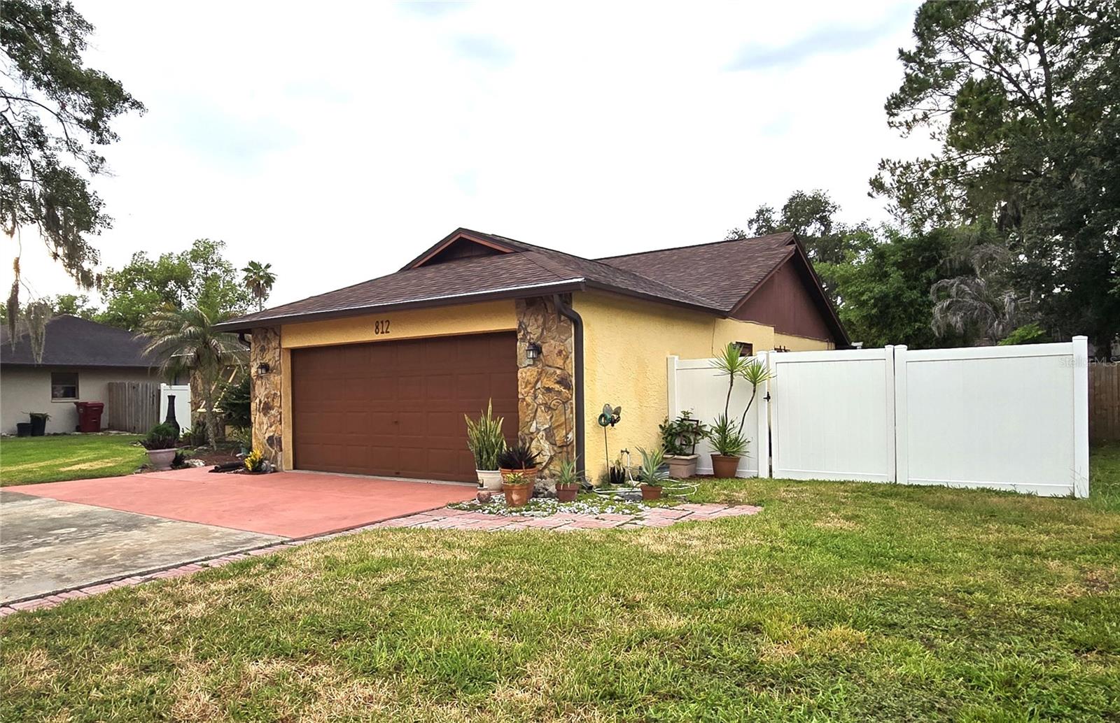 812 Sandalwood Drive