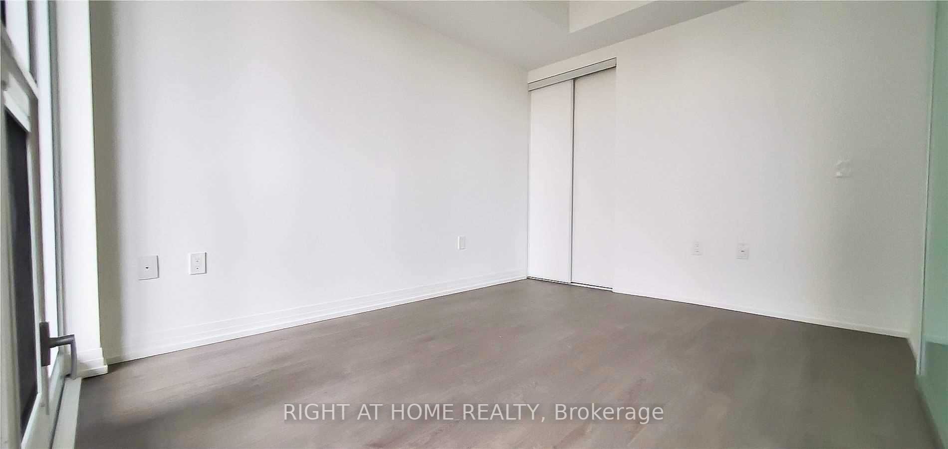 251 Jarvis St 818