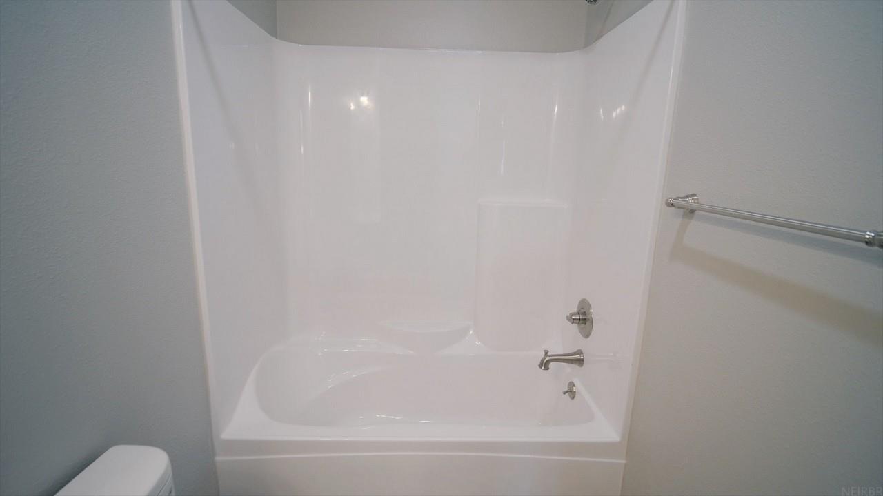 810 Parkside Lane
