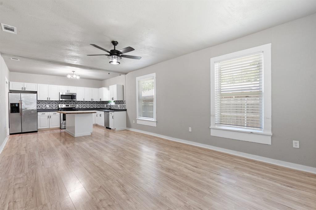 505 1/2 College Street 505