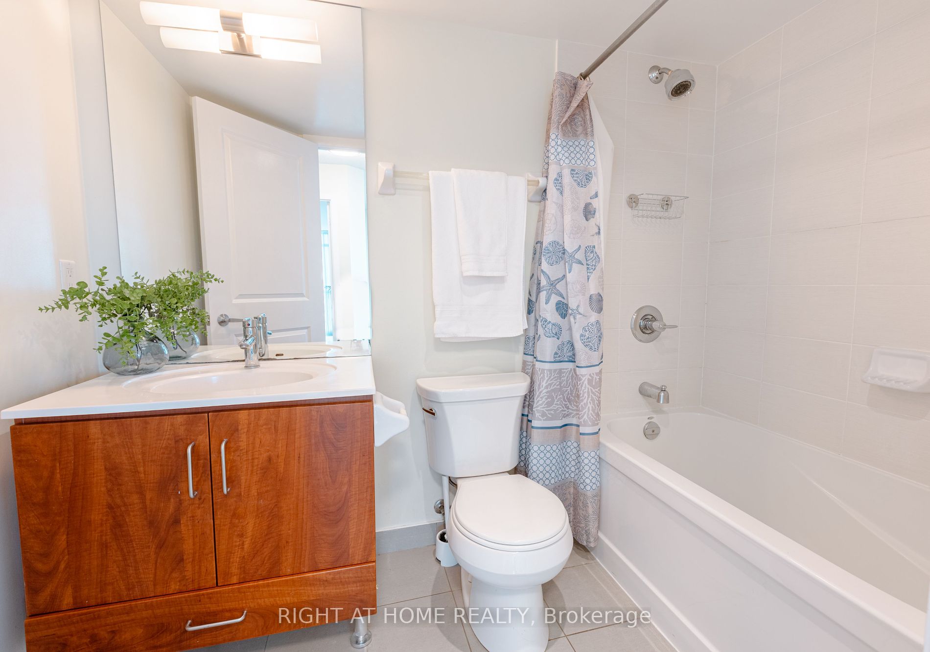 215 Sherway Gardens Rd 502