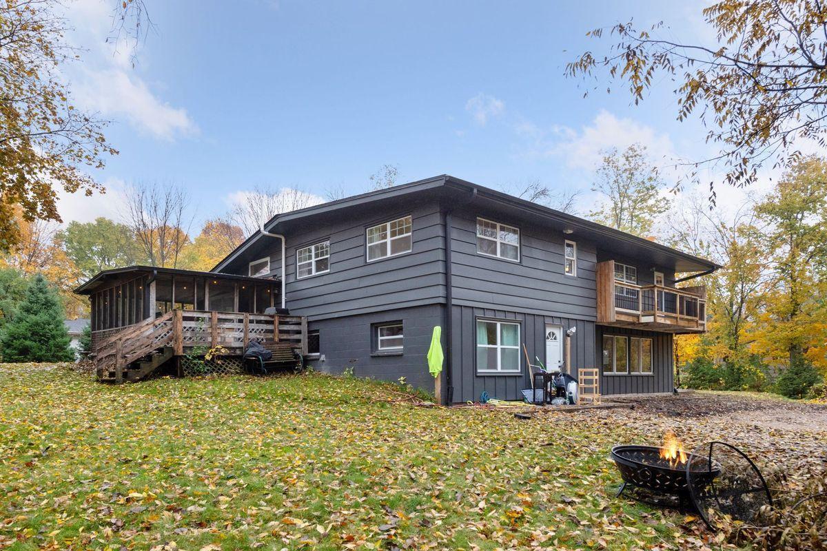 25640 Sunnyvale Lane