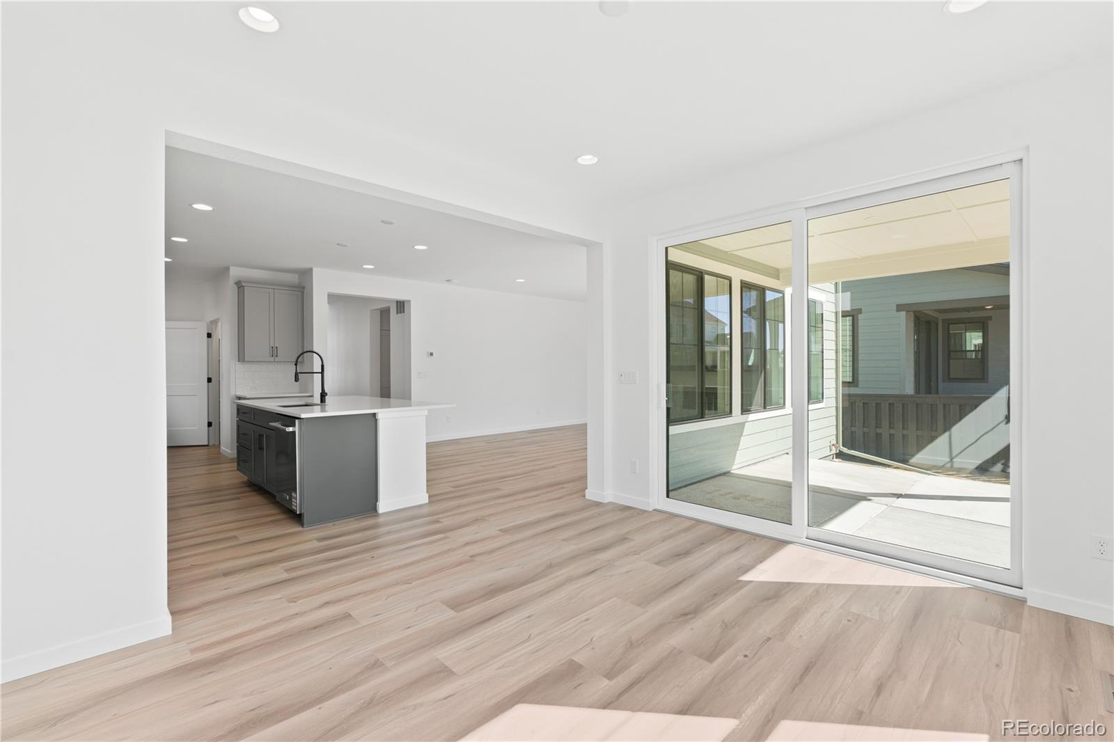 8892 Springsong Lane