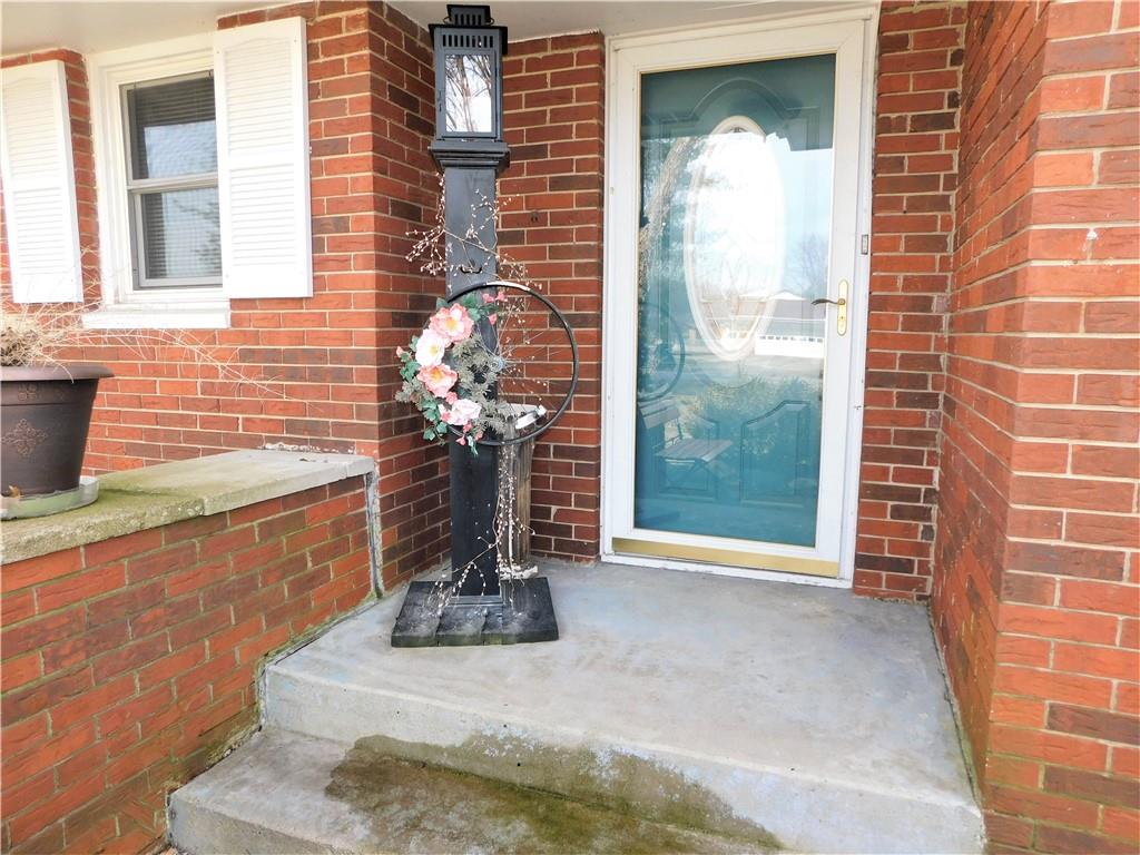 103 W Poplar Drive