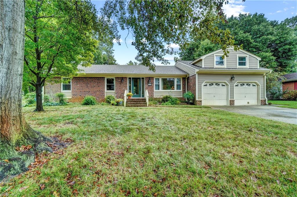 2829 Meadow Wood Drive E, Chesapeake, VA 