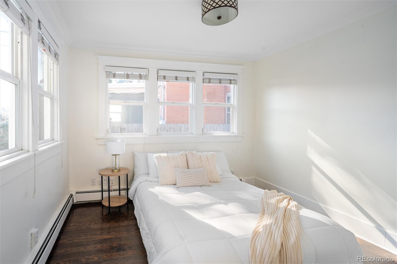 2078 S Pennsylvania Street