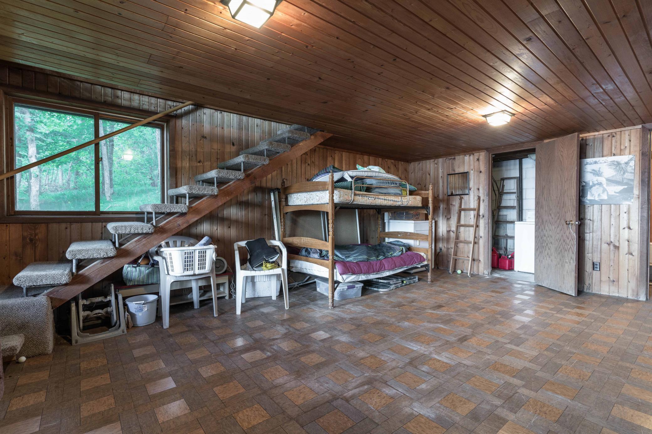 39060 Peninsula Lane