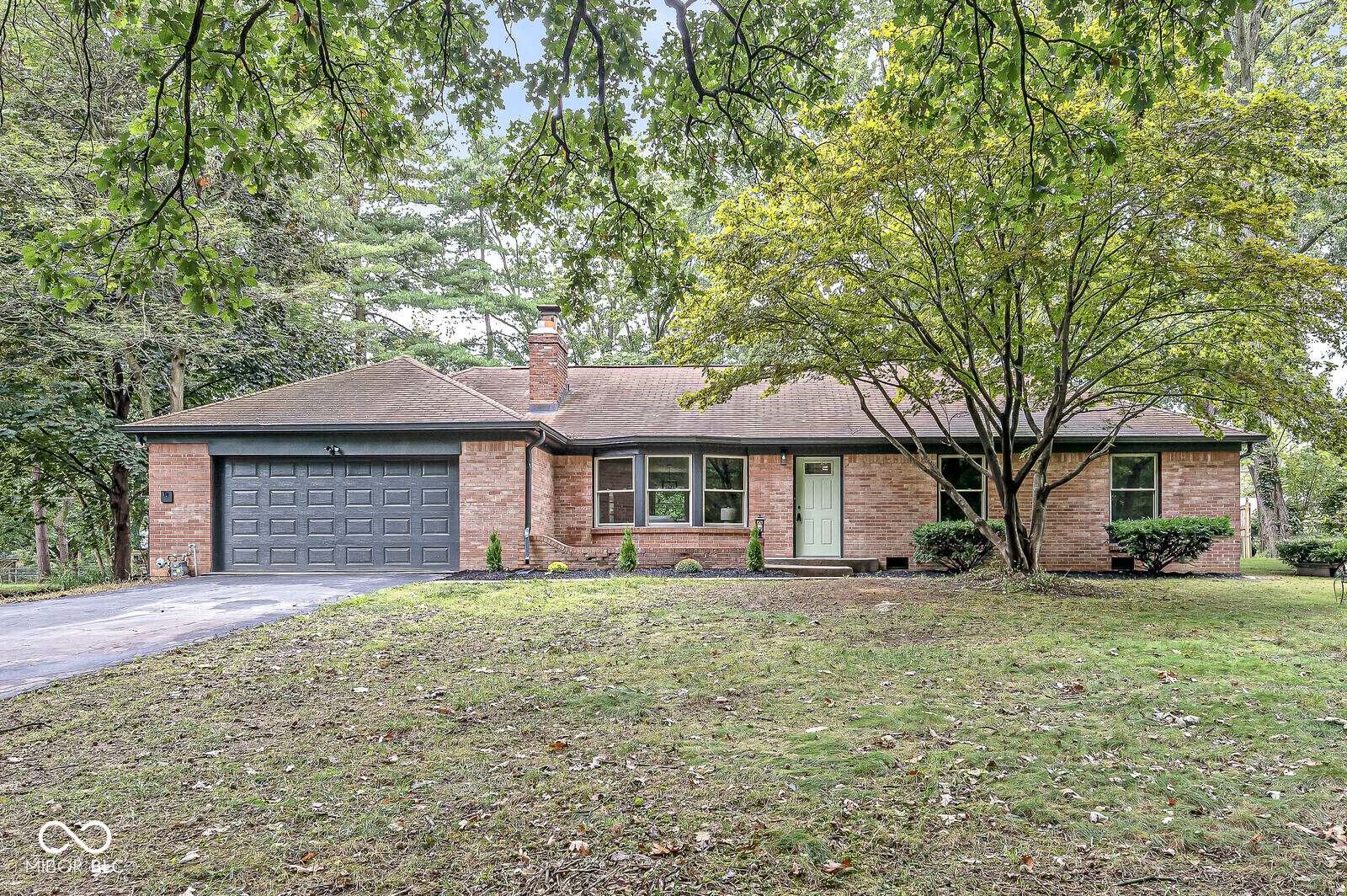 9224 Crestview Drive