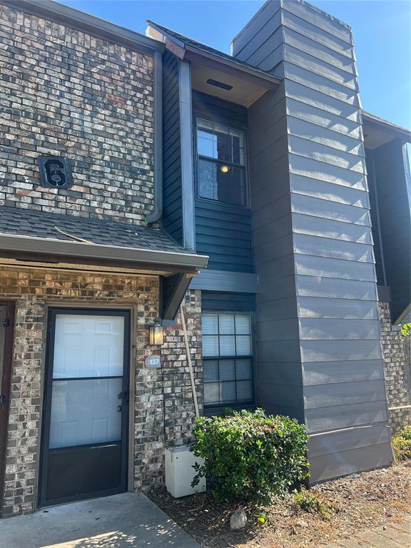 Check out this great starter home/rental. Close to OU campus, local restaurants, and shops. This 3 bedroom 2 bath condo comes with a private patio.