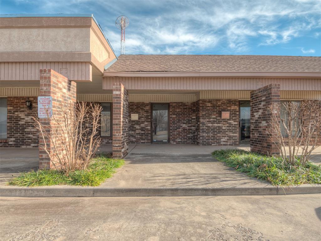 Great opportunity to lease a well-located commercial space in a high-demand area of NW Oklahoma City!This versatile space features three spacious office areas and one bathroom, making it ideal for office use, professional services, treatment rooms, private workspaces, or light commercial operations. Enjoy easy access to major roads and highways, providing excellent convenience for clients, customers, and employees. The property is positioned in an area with strong traffic counts and visibility, offering both accessibility and exposure for your business.If you’re searching for a long-term location to establish and grow your business, this space provides the comfort, accessibility, and flexibility to truly feel like home!Contact me today for additional details, pricing, or to schedule a showing.