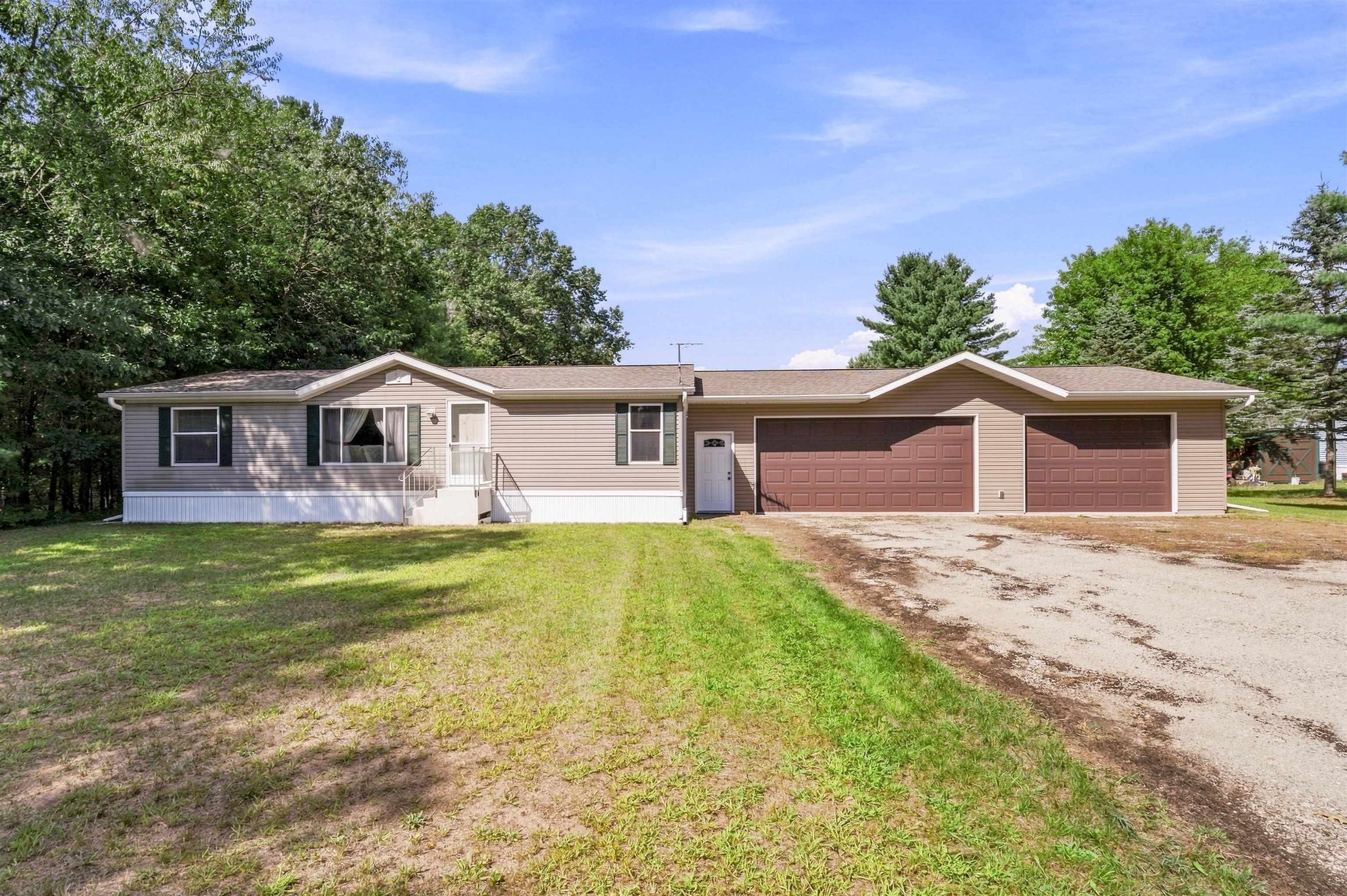 W5476 Lake Drive