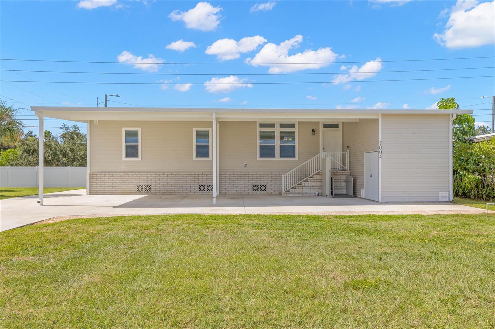 7004 Americana Drive NE 136