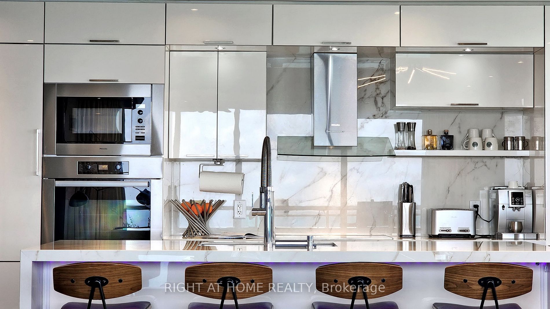 16 Brookers Lane Lph04