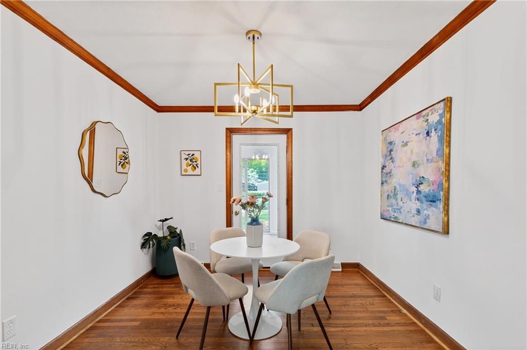 2 Larchmont Crescent