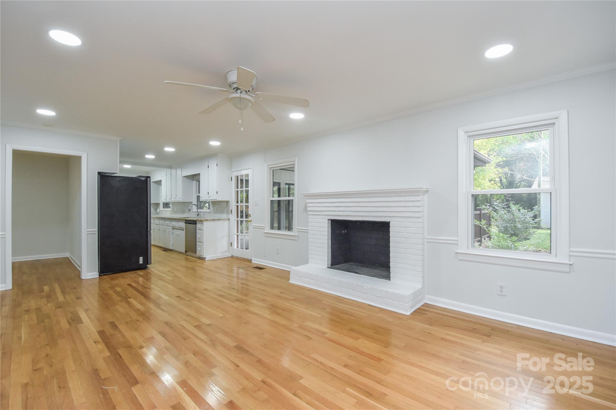 846 S Magnolia Street