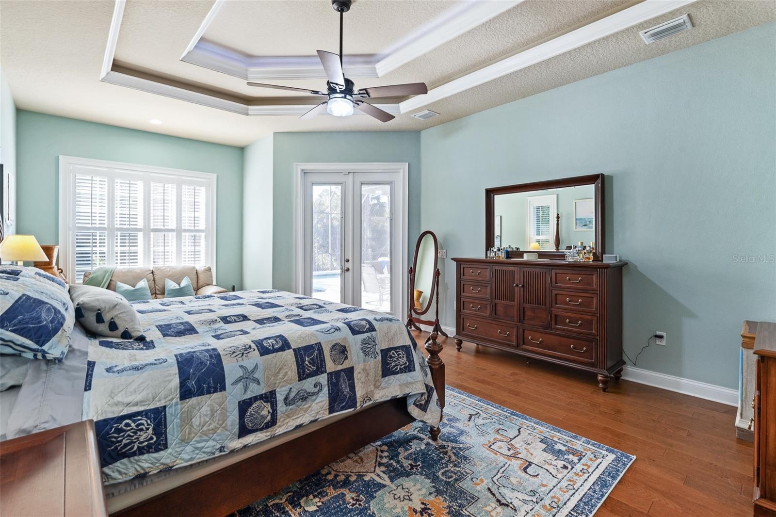 2 Humming Bird Circle