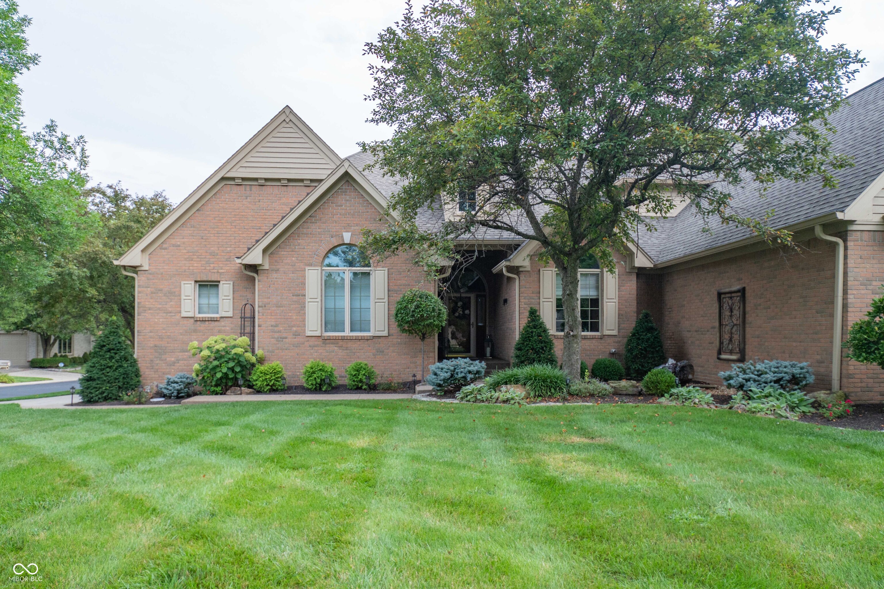1851 Broadleaf Court