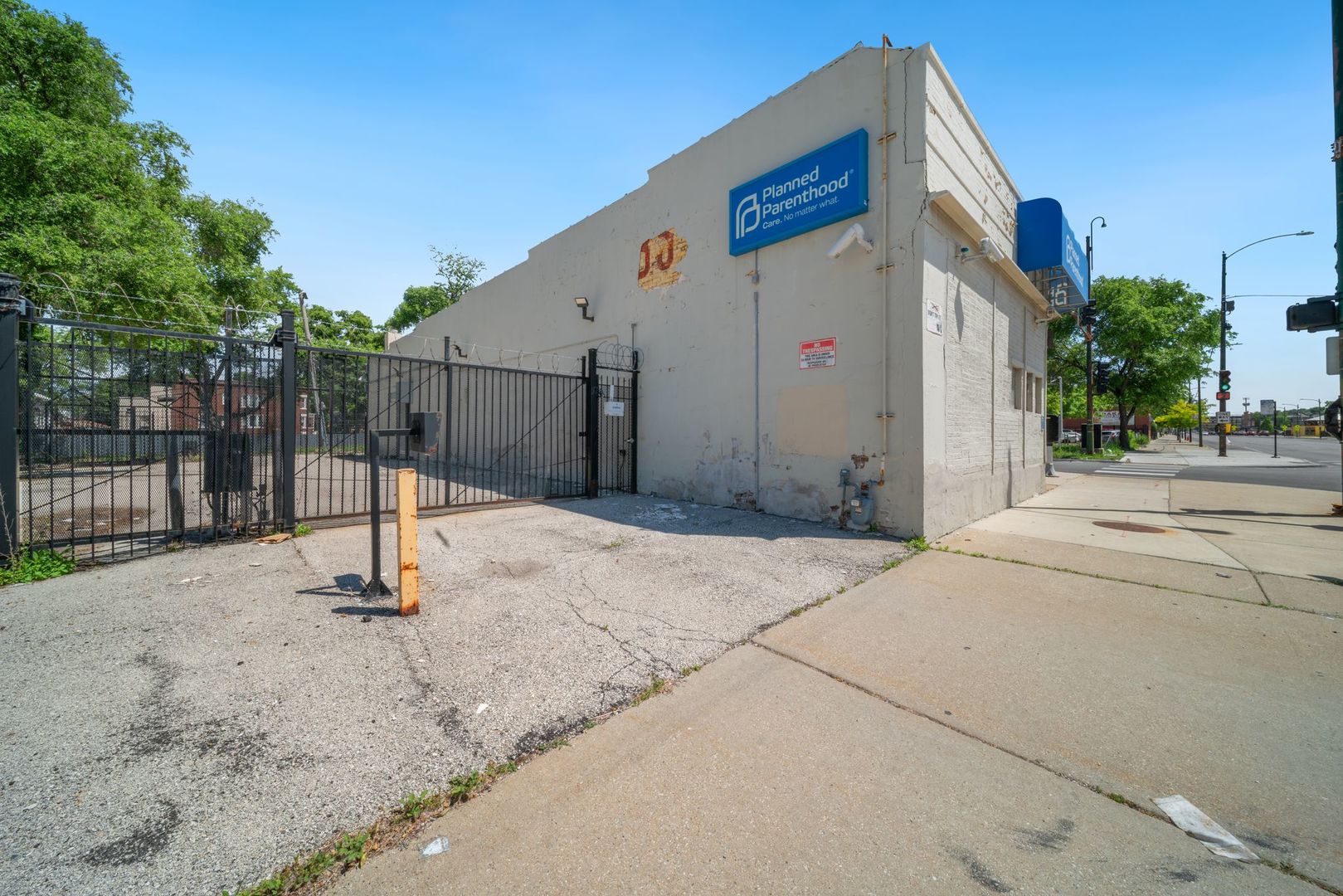 6059 S Ashland Avenue